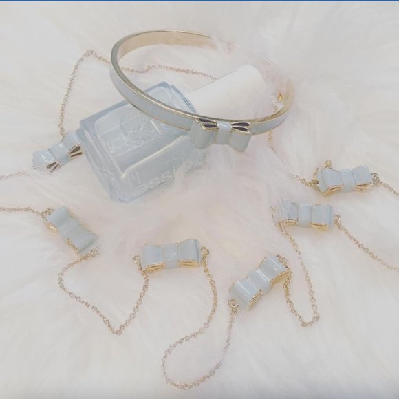 ✨NWT Kate Spade Coquette Preppy Baby Blue Bow Bangle Bracelet - Picture 2 of 2